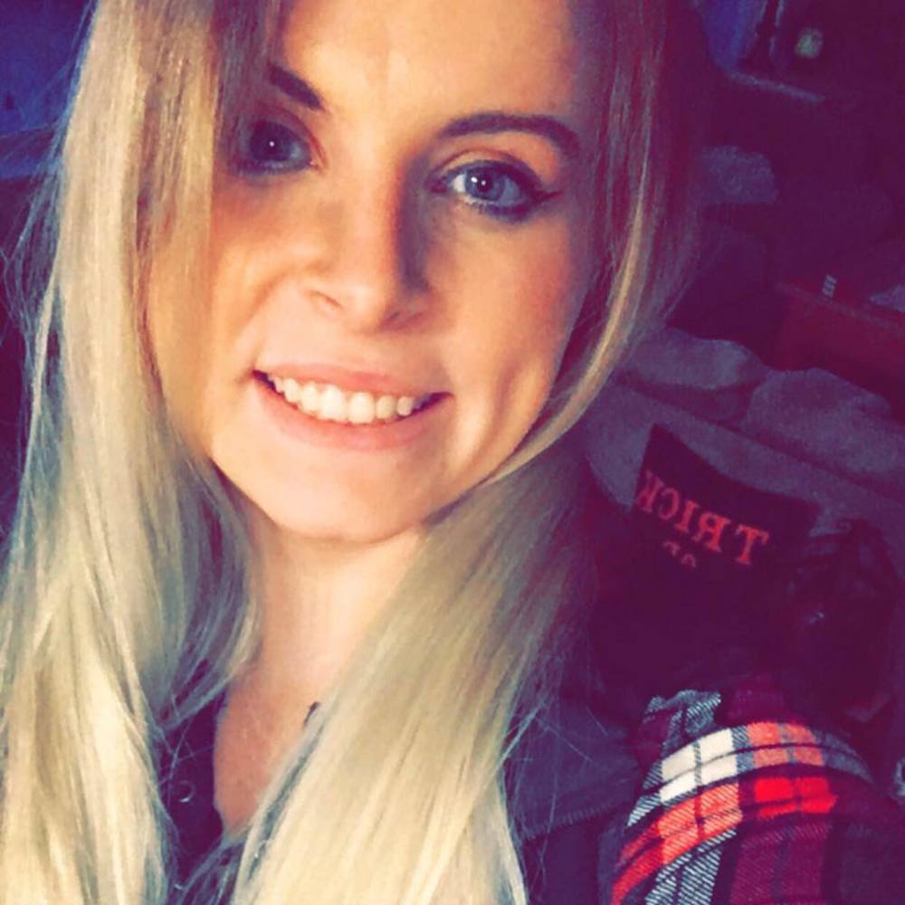 Meet your Posher, Courtney